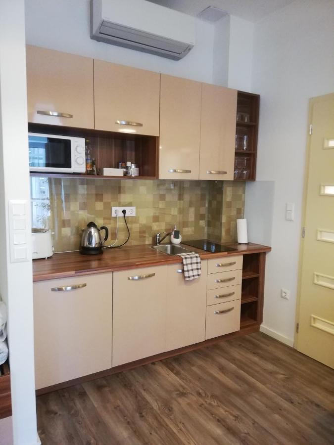 Embassy Studio Apartment Citypark Budapesta Exterior foto